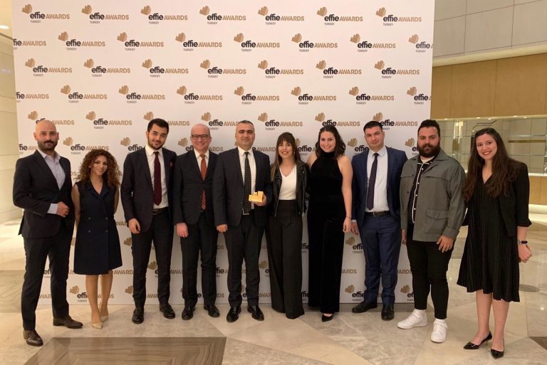 Beyaz Kağıt ALTIN EFFIE ÖDÜLÜ PEROS’UN