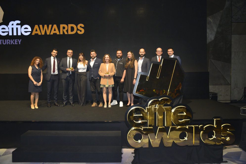 Beyaz Kağıt ALTIN EFFIE ÖDÜLÜ PEROS’UN